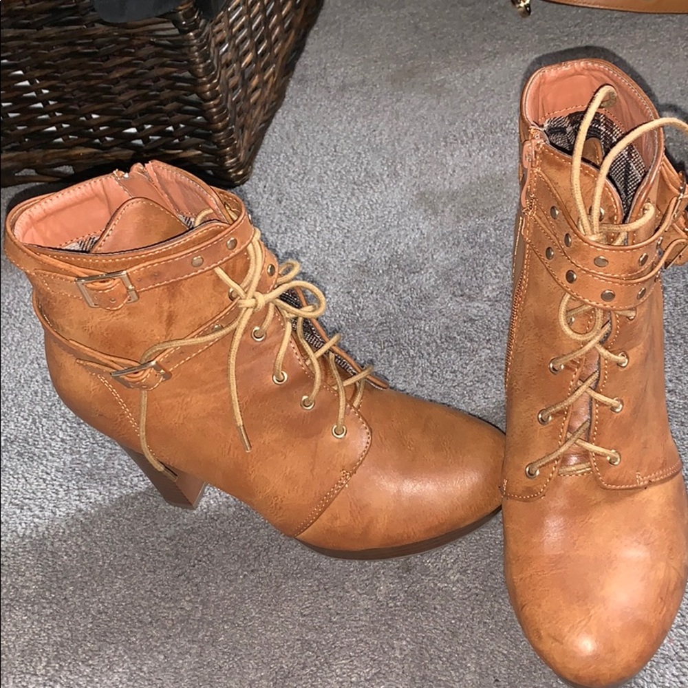 Tan Boot Heels
